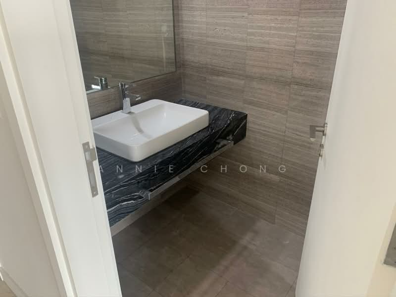 Servis Apartment untuk Dijual di The Sentral Residences - Annie Chong - Bathroom - PropertyGuru.com.my