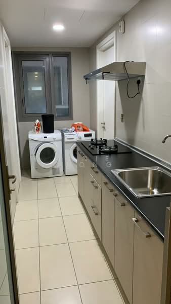 Servis Apartment untuk Dijual di The Sentral Residences - Annie Chong - Kitchen - PropertyGuru.com.my