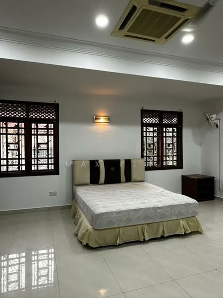 Semi-Detached House for Rent in Kajang (Selangor) - Max Peh - Bedroom - PropertyGuru.com.my