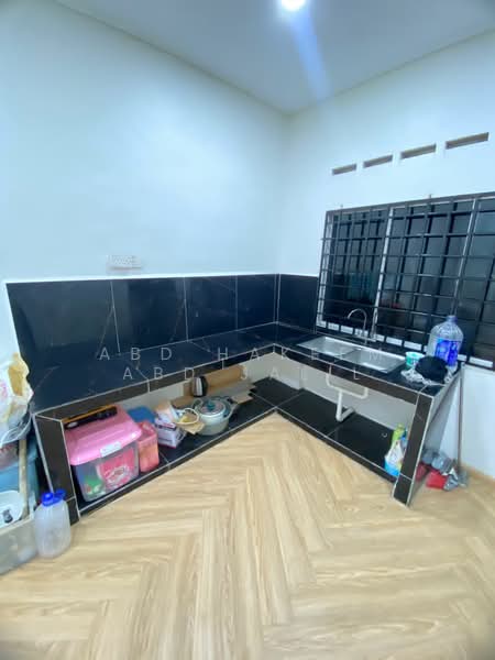 1-storey Terraced House for Sale in Pasir Gudang (Johor) - Abd Hakeem Abd Jalil - Kitchen - PropertyGuru.com.my