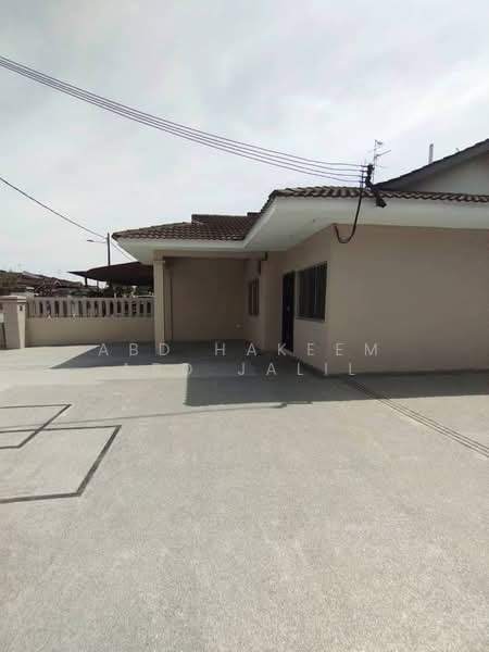 1-storey Terraced House for Sale in Pasir Gudang (Johor) - Abd Hakeem Abd Jalil - Exterior - PropertyGuru.com.my