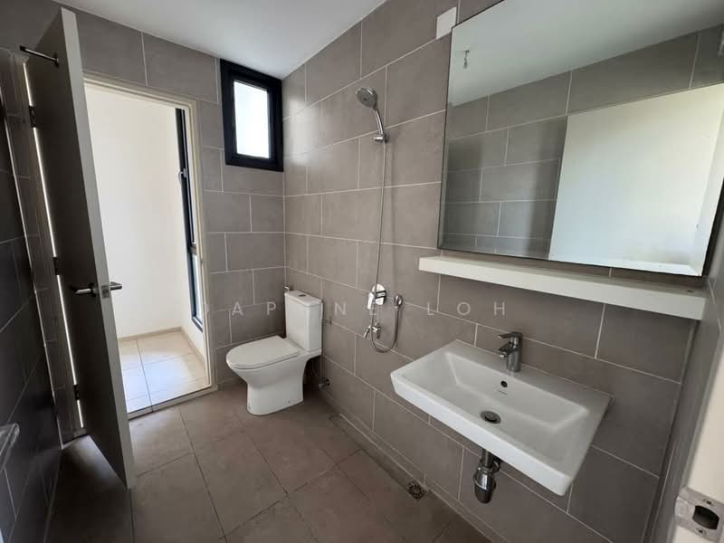 2-storey Terraced House for Sale in Elmina (Shah Alam) - Daphne Loh - Bathroom - PropertyGuru.com.my