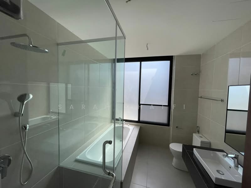 2-storey Terraced House for Sale in Puteri Harbour (Iskandar Puteri (Nusajaya)) - Sarah Shaffi - Bathroom - PropertyGuru.com.my