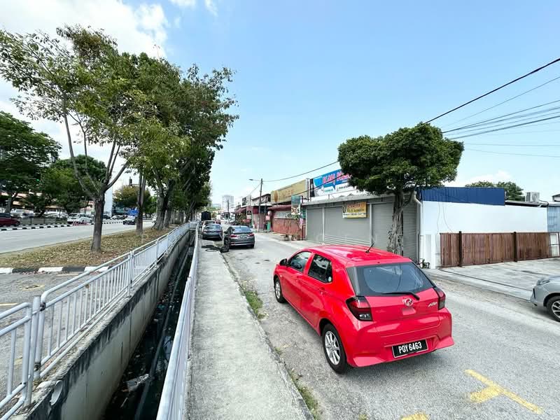 Shop for Rent in Bayan Baru (Penang) - Poey Eugene - Exterior - PropertyGuru.com.my