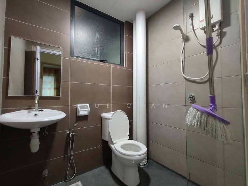 Service Residence for Rent at ARC @ Austin Hills - Blue Chan - Bathroom - PropertyGuru.com.my
