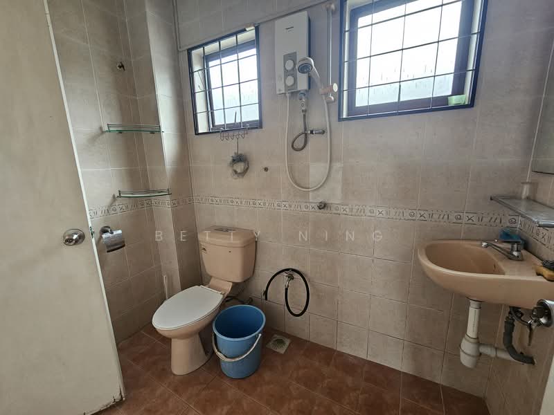 Taman Bukit Mayang Emas untuk Untuk Dijual - RM 980,000, Apr 2026 - Bathroom - PropertyGuru.com.my