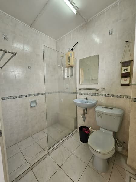 Taman Bukit Mayang Emas untuk Untuk Dijual - RM 980,000, Apr 2026 - Bathroom - PropertyGuru.com.my