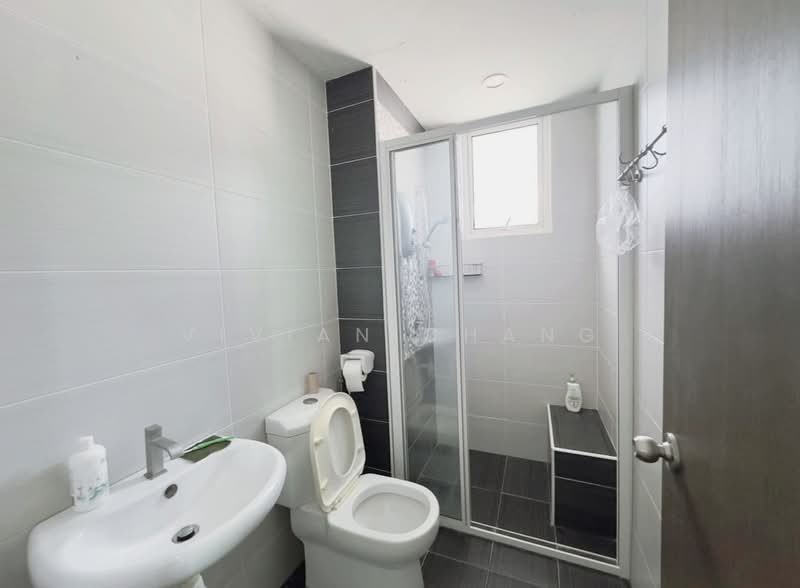 Condominium for Rent at Reflections Condominium - Vivian Chang - Bathroom - PropertyGuru.com.my