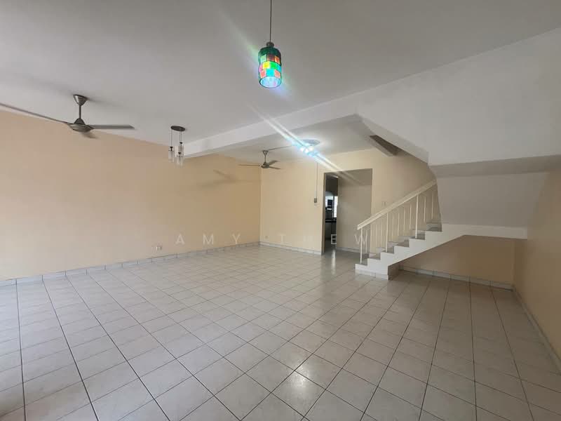 2-storey Terraced House for Rent in Bandar Bukit Puchong 2 (Puchong) - Amy Thew - Living Room - PropertyGuru.com.my