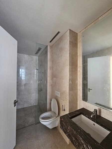 Service Residence for Sale at Banyan Tree Signatures - Camie Tang - Bathroom - PropertyGuru.com.my
