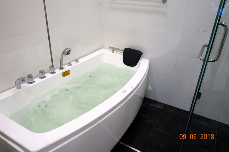 Service Residence for Rent at Arcoris SOHO - Ping Shin - Bathroom - PropertyGuru.com.my