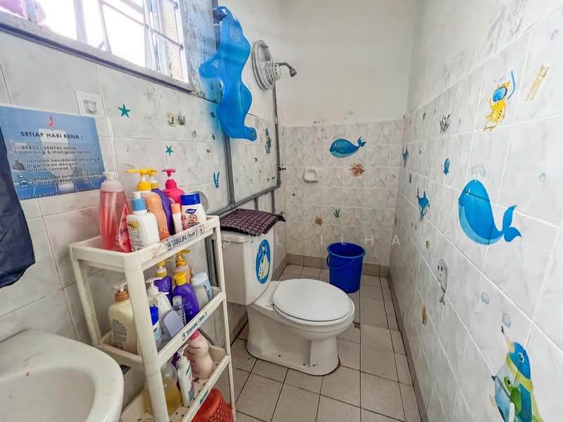 Alam damai untuk Untuk Dijual - RM 870,000, Apr 2026 - Bathroom - PropertyGuru.com.my