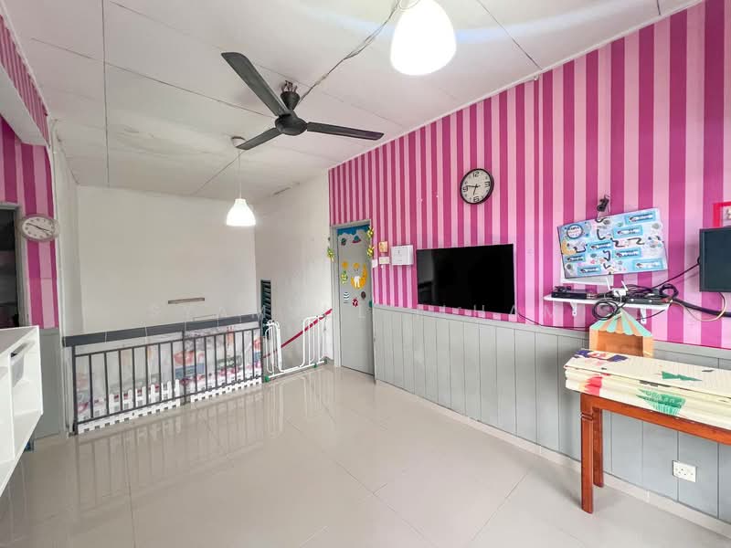 Alam damai untuk Untuk Dijual - RM 870,000, Apr 2026 - Living Room - PropertyGuru.com.my