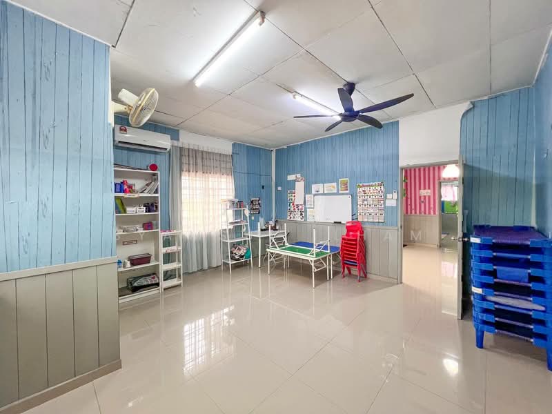 Alam damai untuk Untuk Dijual - RM 870,000, Apr 2026 - Living Room - PropertyGuru.com.my