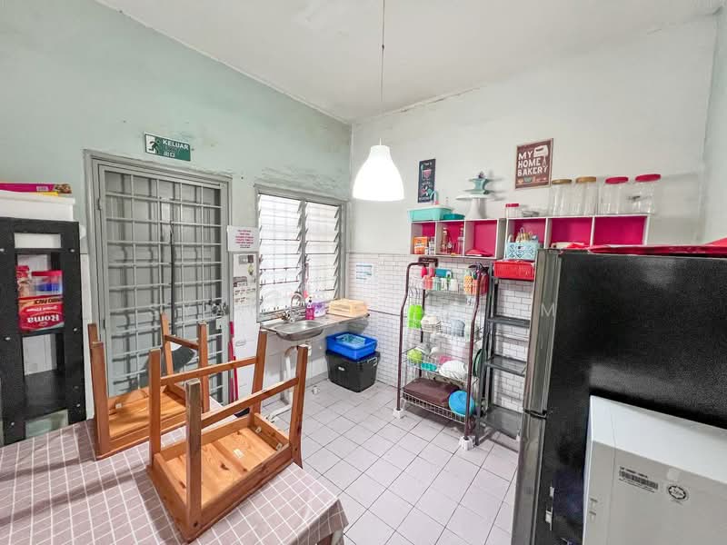 Alam damai untuk Untuk Dijual - RM 870,000, Apr 2026 - Kitchen - PropertyGuru.com.my
