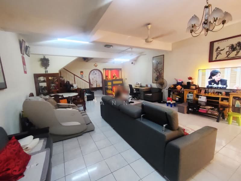 Rumah Teres 2 Tingkat untuk Dijual di Taman Wangsa Permai (Kepong) - Hann . - Living Room - PropertyGuru.com.my