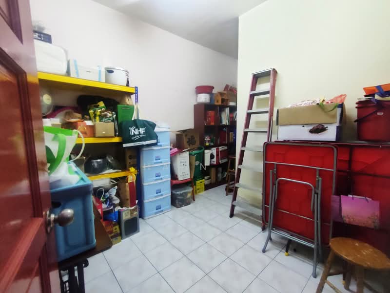 Rumah Teres 2 Tingkat untuk Dijual di Taman Wangsa Permai (Kepong) - Hann . - Ground Floor Room - PropertyGuru.com.my