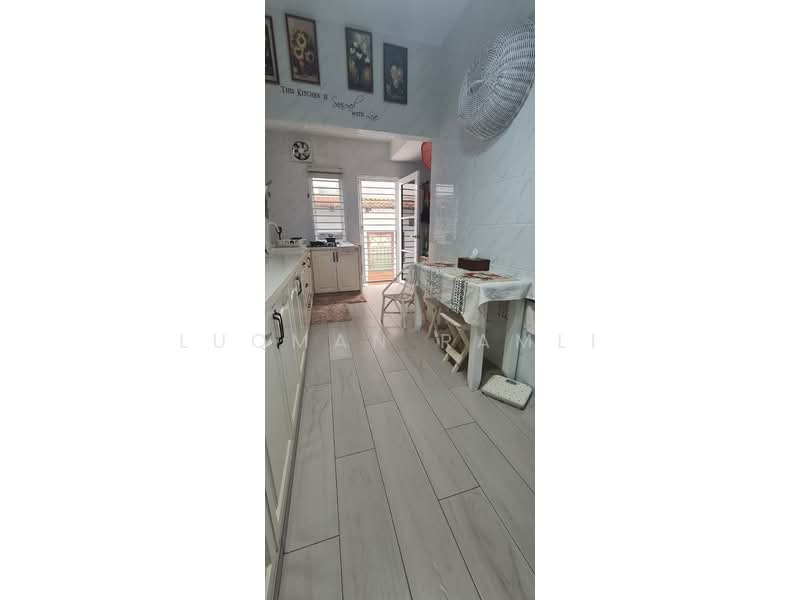 Terraced House for Sale in Kajang (Selangor) - Luqman Ramli - Kitchen - PropertyGuru.com.my