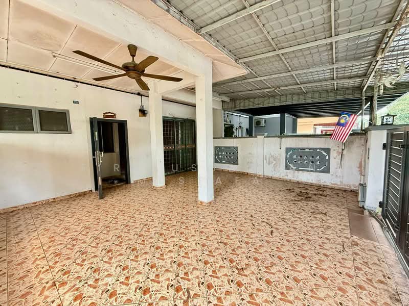 Bandar Tasik Kesuma untuk Untuk Dijual - RM 360,000, Apr 2026 - Exterior - PropertyGuru.com.my