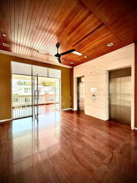 Service Residence for Sale at Straits Quay (The Suites at Waterside) - Ressha Ramesh - Entrance - PropertyGuru.com.my