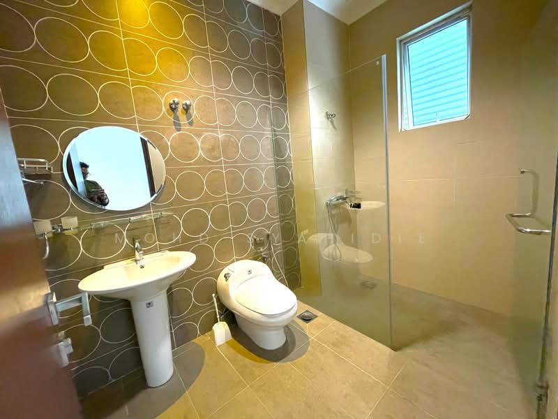 Semi-Detached House for Sale in Ampang (Selangor) - Mohd Syahidie - Bathroom - PropertyGuru.com.my