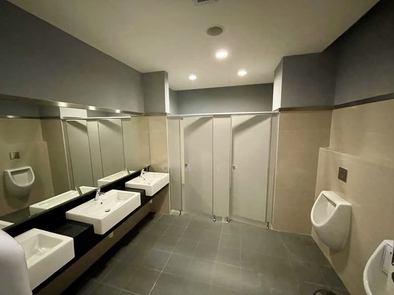 Office for Sale in Taman Desa (Kuala Lumpur) - Tom Ip - Bathroom - PropertyGuru.com.my