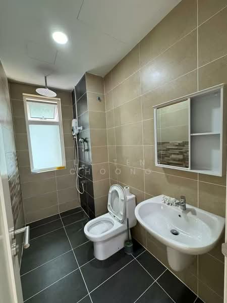 Service Residence for Rent at TriTower Residence @ Johor Bahru Sentral - Suk Teng Choong - Bathroom - PropertyGuru.com.my
