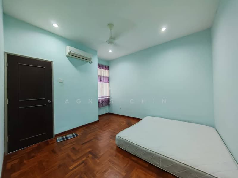 2-storey Terraced House for Sale in Taman Impian Emas (Skudai) - Agnes Chin - Bedroom - PropertyGuru.com.my