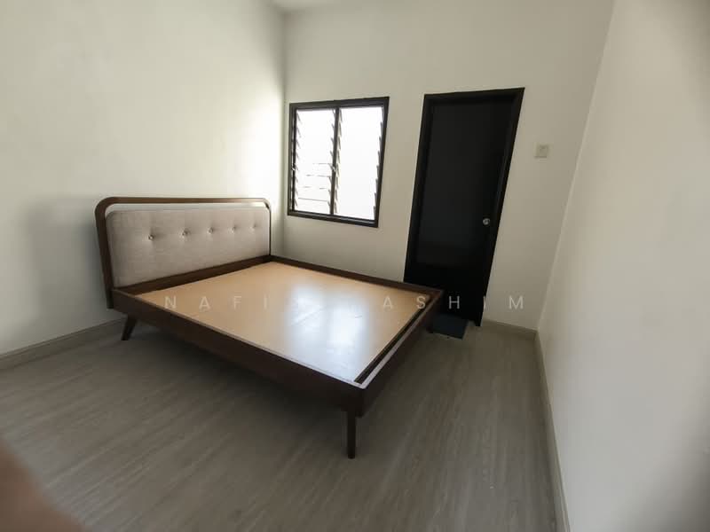 2-storey Terraced House for Sale in Taman Pelangi Semenyih (Semenyih) - Nafis Hashim - Bedroom - PropertyGuru.com.my