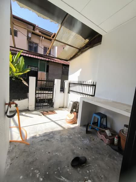 2-storey Terraced House for Sale in Taman Pelangi Semenyih (Semenyih) - Nafis Hashim - Exterior - PropertyGuru.com.my