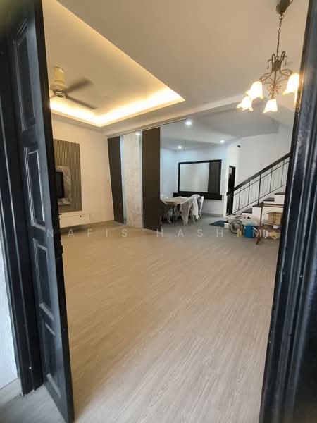 2-storey Terraced House for Sale in Taman Pelangi Semenyih (Semenyih) - Nafis Hashim - Living Room - PropertyGuru.com.my
