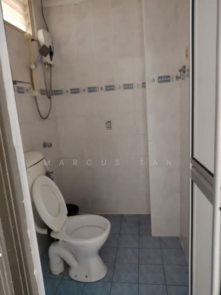 Villa Krystal @ Bandar Selesa Jaya untuk Untuk Disewa - RM 1,300 /bulan, Apr 2026 - Bathroom - PropertyGuru.com.my