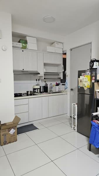Service Residence for Sale at RYAN & MIHO - Jenny Ng - Kitchen - PropertyGuru.com.my