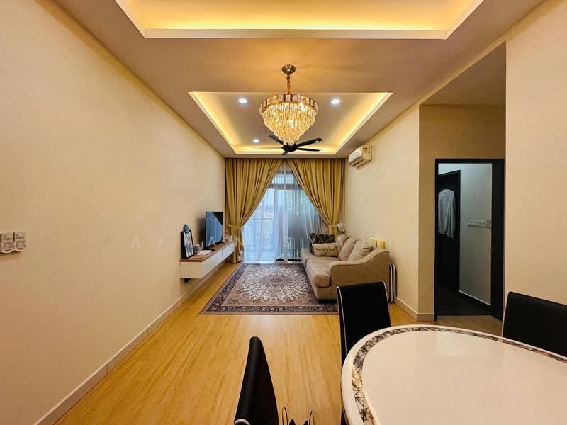 Aura Residence untuk Untuk Disewa - RM 2,300 /bulan, Apr 2026 - Living Room - PropertyGuru.com.my