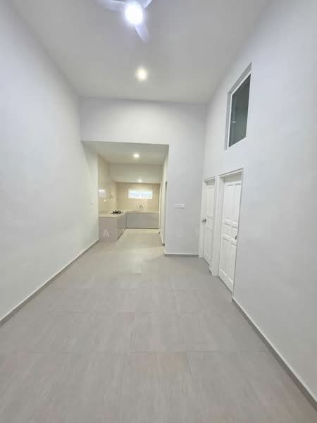 1-storey Terraced House for Sale at Taman Perling - Ray Tung - Kitchen - PropertyGuru.com.my