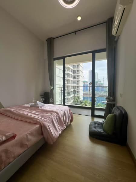 Condominium for Rent at Royal Strand @ Country Garden Danga Bay - Ember Lim - Bedroom - PropertyGuru.com.my