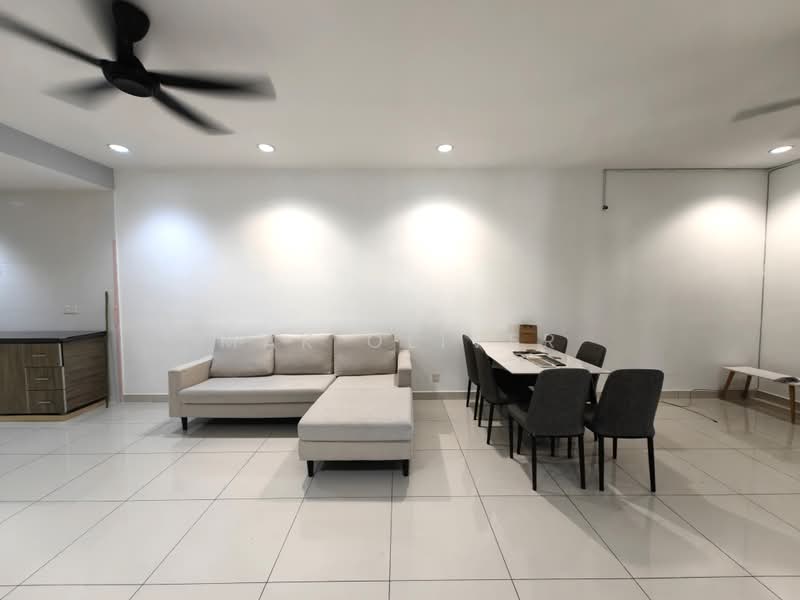 Rumah Teres 3 Tingkat untuk Dijual di Seri Jalil (Bukit Jalil) - Mak Oliver - Living Room - PropertyGuru.com.my