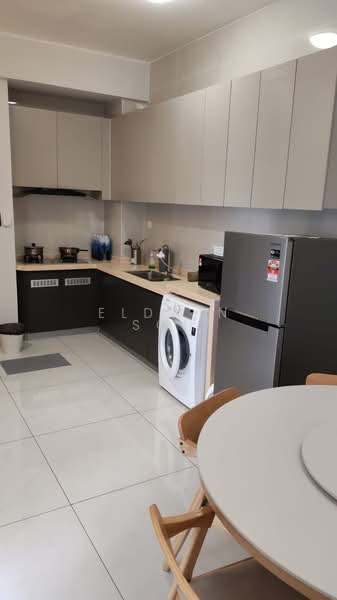 Condominium for Rent at Bay Laurel @ Country Garden Danga Bay - Eldwin Soh - Kitchen - PropertyGuru.com.my