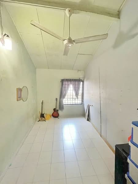 1-storey Terraced House for Sale in Taman Bukit Jaya (Ulu Tiram) - Sufi Norman - Interior - PropertyGuru.com.my