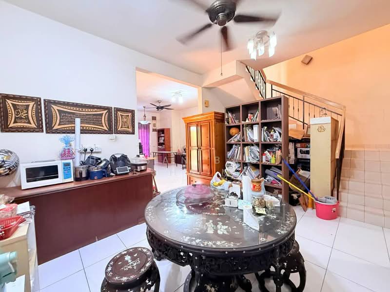 Park Avenue Seremban 2 untuk Untuk Dijual - RM 680,000, Apr 2026 - Living Room - PropertyGuru.com.my