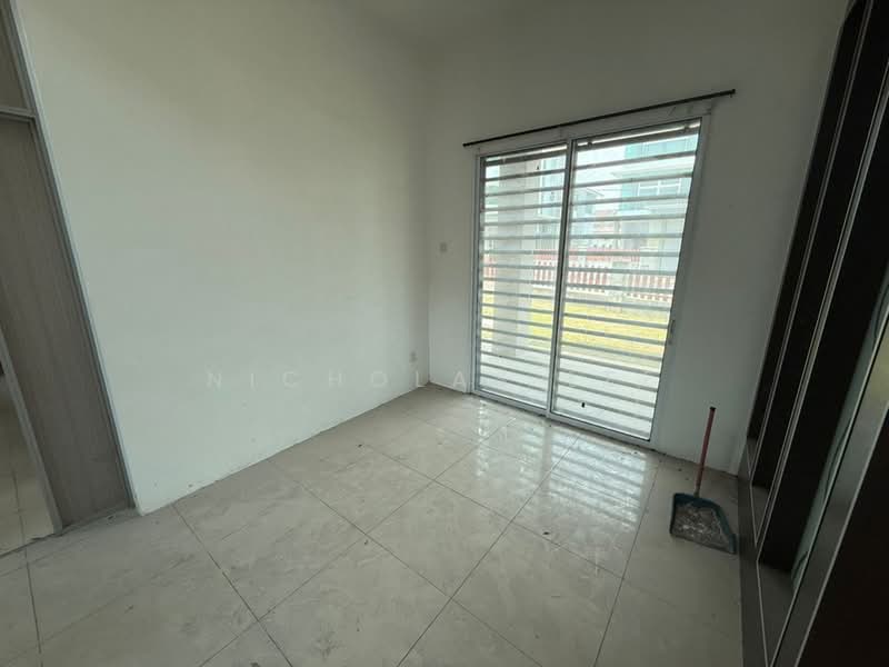 Bungalow for Sale in Taman Chemor Idaman (Chemor) - Nicholas Lee - Interior - PropertyGuru.com.my
