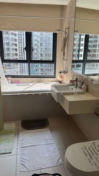Service Residence for Rent at KL Gateway Residences - Sujatha M - Bathroom - PropertyGuru.com.my