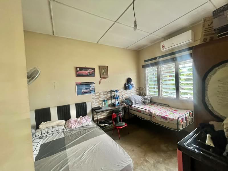 Semi-Detached House for Sale in Petaling Jaya (Selangor) - Syamsul Ilham - Bedroom - PropertyGuru.com.my