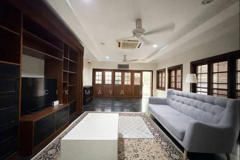 Bungalow for Sale in SS1 (Petaling Jaya) - Cik Maya Abdul - Living Room - PropertyGuru.com.my