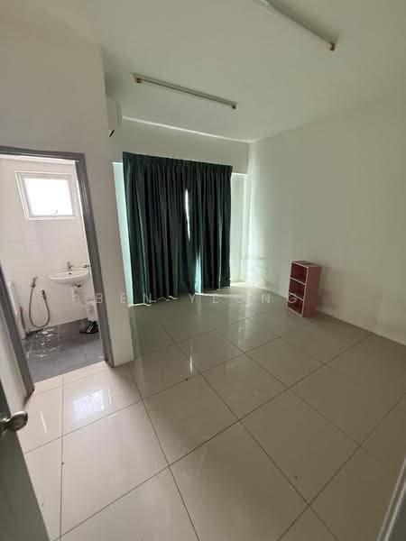 Pangsapuri untuk Dijual di Silk Residence - Ben Yeong - Bathroom - PropertyGuru.com.my