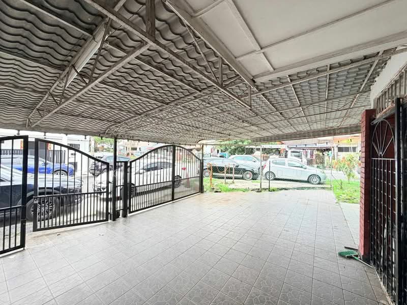 2-storey Terraced House for Sale in Ampang Jaya (Ampang) - Cik Maya Abdul - Car Park - PropertyGuru.com.my