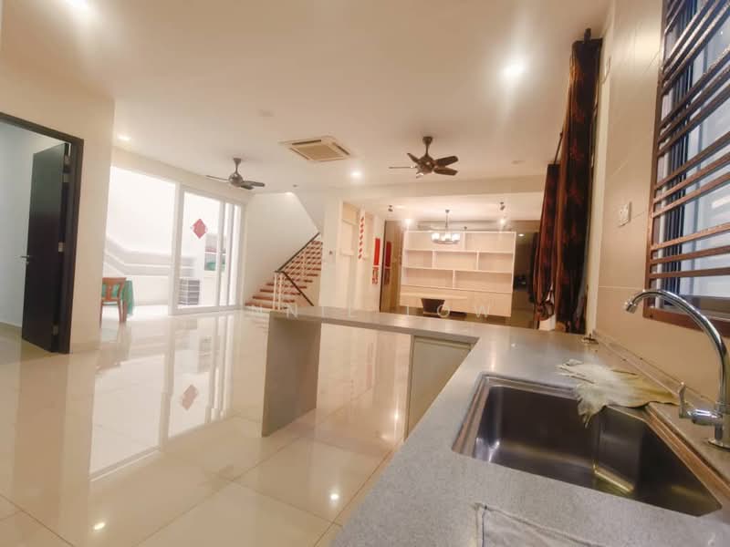 Rumah Berkembar untuk Dijual di Skudai (Johor) - Annie Low - Living Room - PropertyGuru.com.my