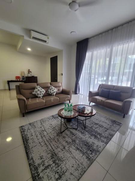 2-storey Terraced House for Sale in Telok Panglima Garang (Selangor) - Elle Chiew - Living Room - PropertyGuru.com.my
