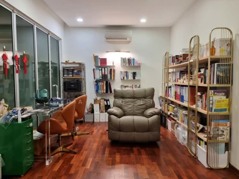 3-storey Terraced House for Sale in Cheras (Selangor) - Danilo Lim - Study - PropertyGuru.com.my
