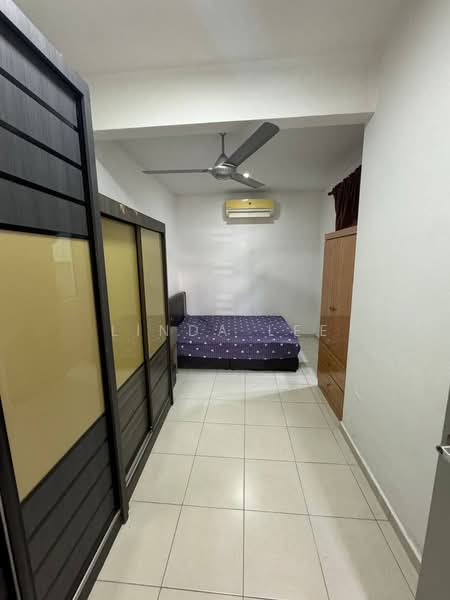 Taman Daya untuk Untuk Disewa - RM 2,700 /bulan, Apr 2026 - Bedroom - PropertyGuru.com.my